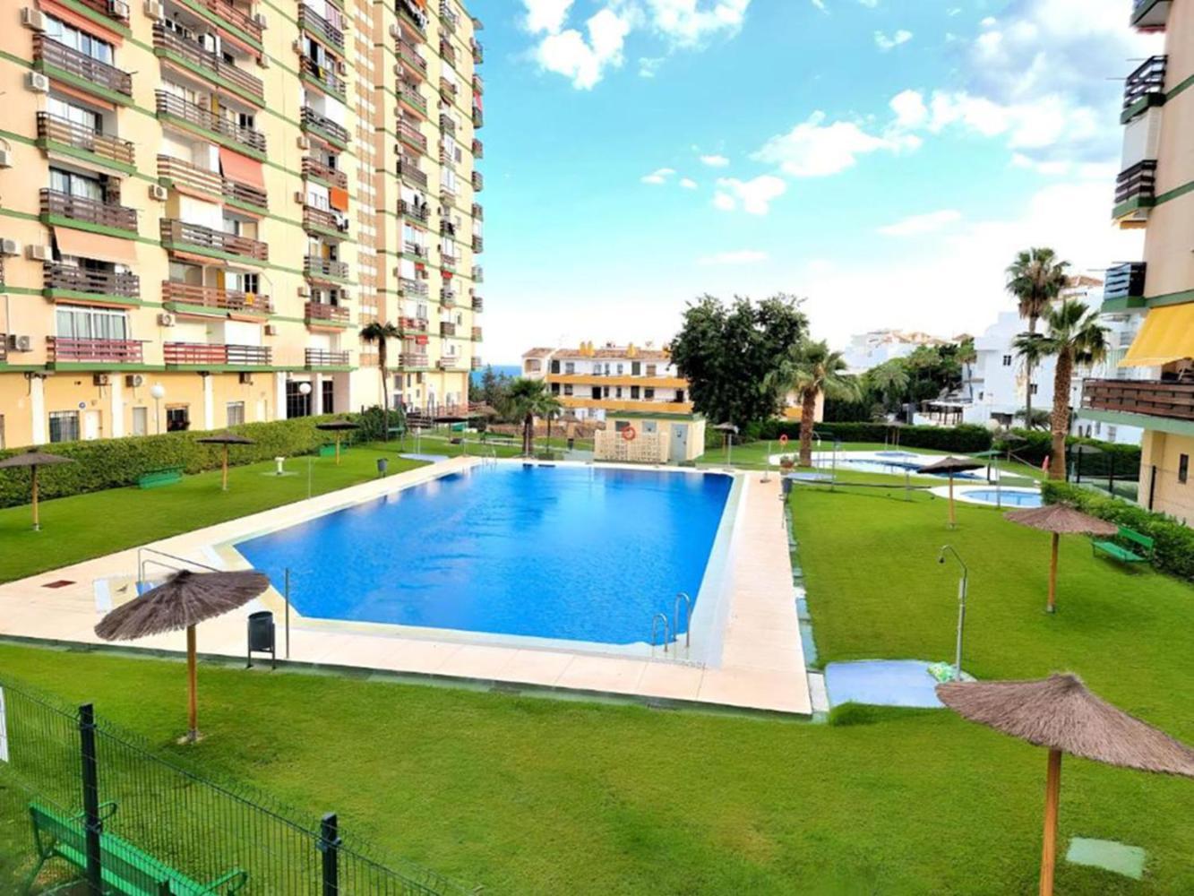 Las Naciones Studio Apartment Benalmadena Exterior photo